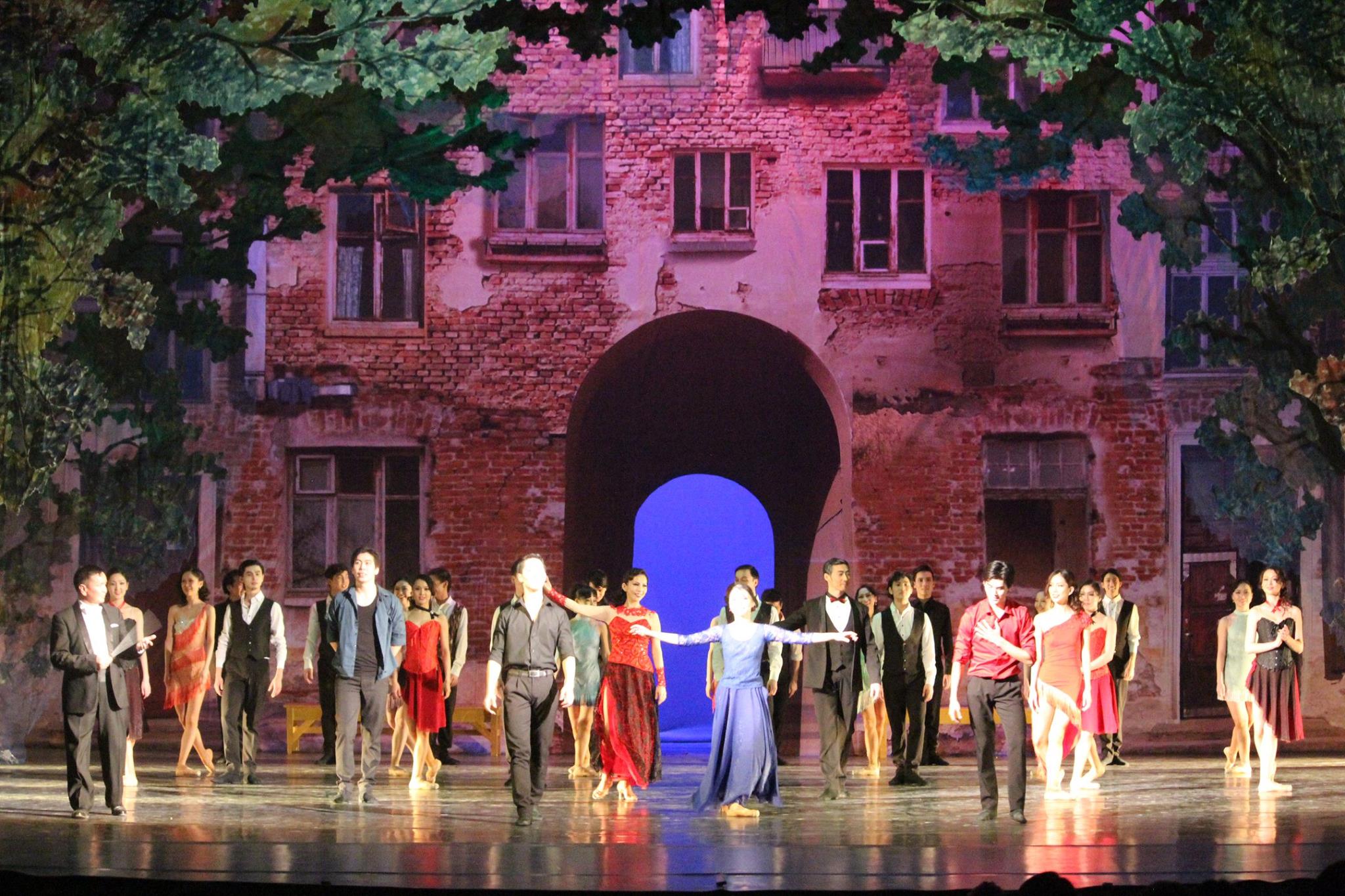 “Төгсгөлгүй” танго балет мөнхийн хайрын түүхийг тайзнаа дахин амилууллаа